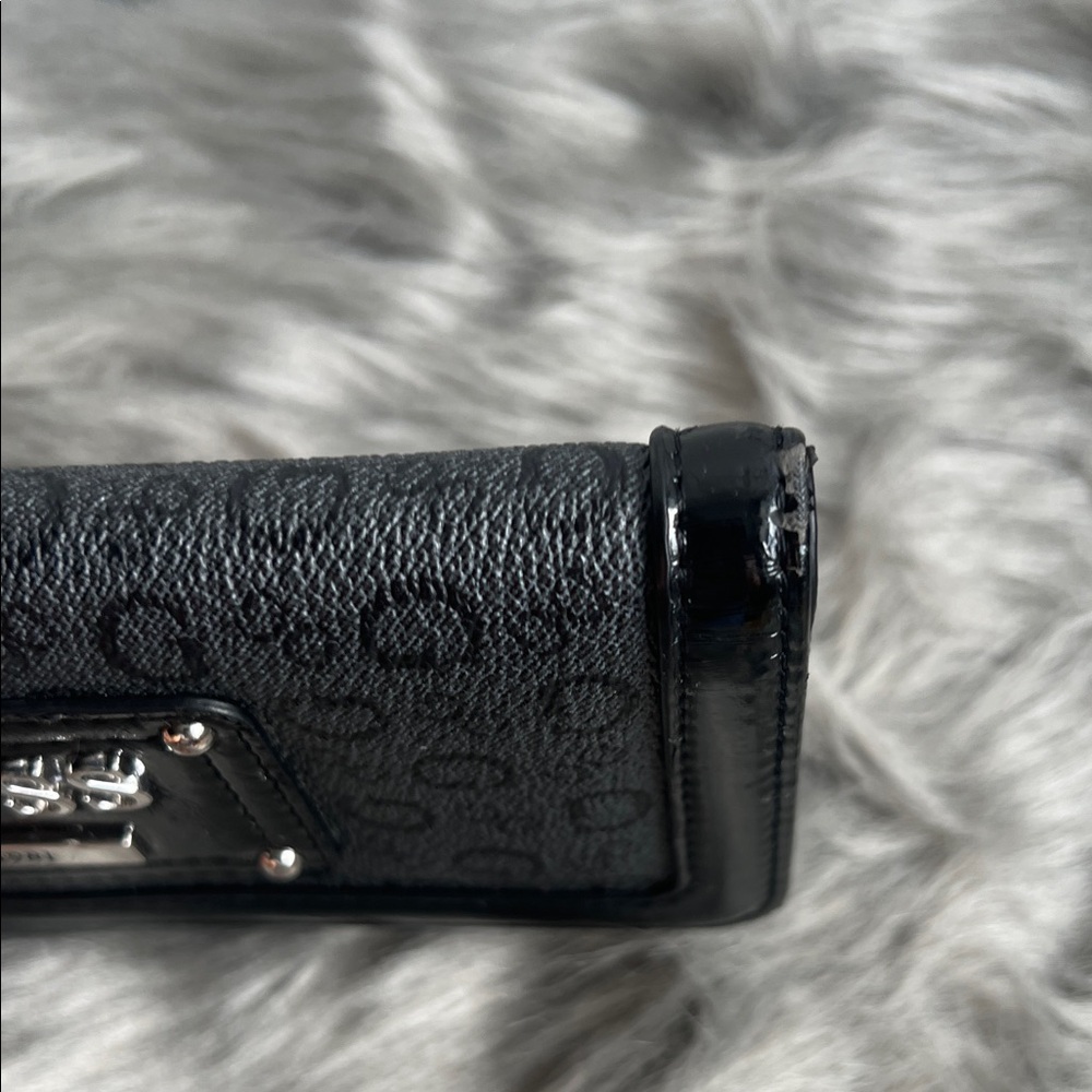 GUESS Charcoal and Black Patterned Wallet - Picture 4 of 10